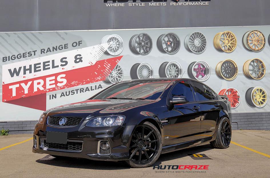 HOLDEN-COMMODORE-SF04-MATTE-BLACK